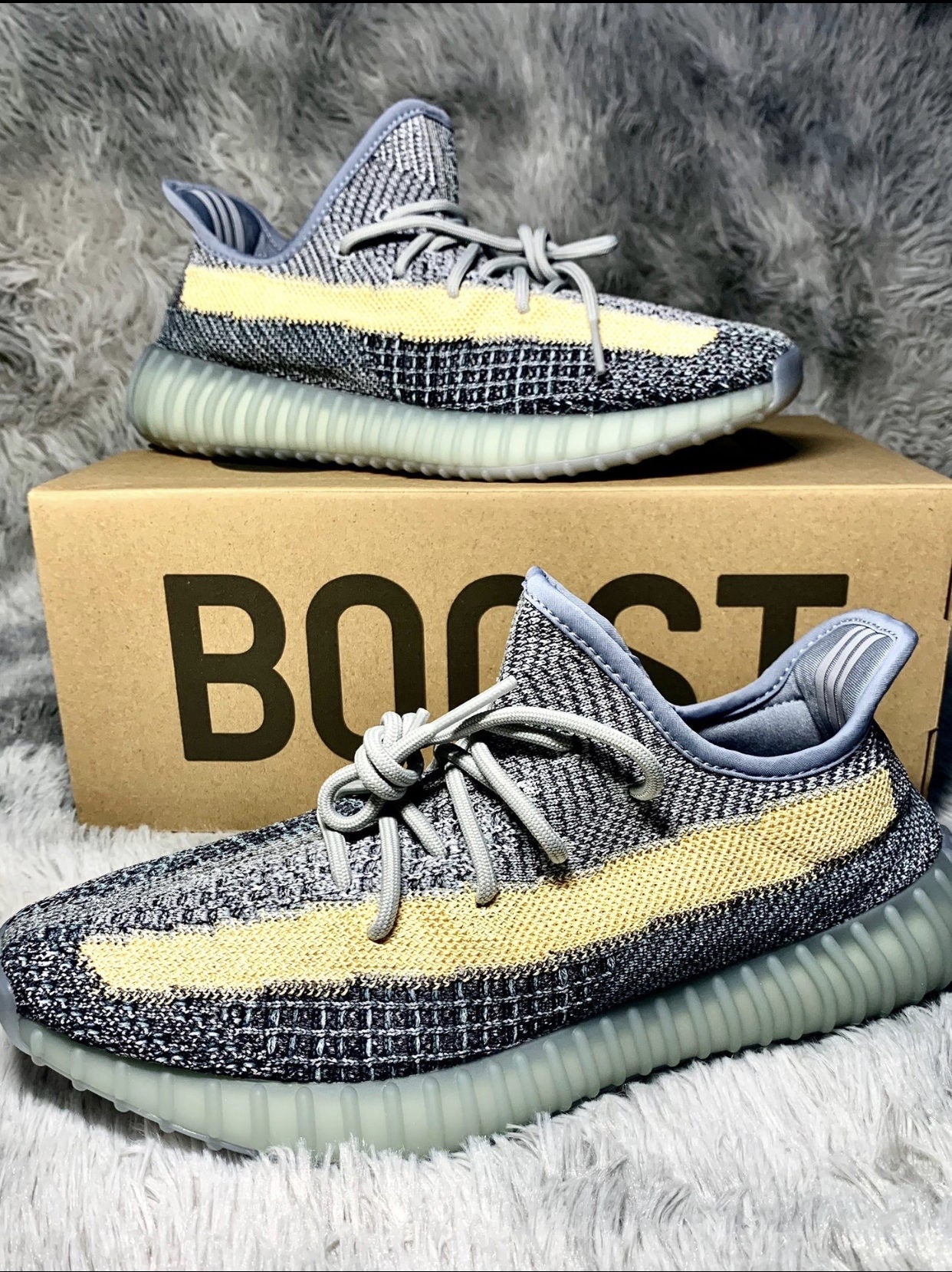 BL - Yzy 350 Washed Tannins Sneaker