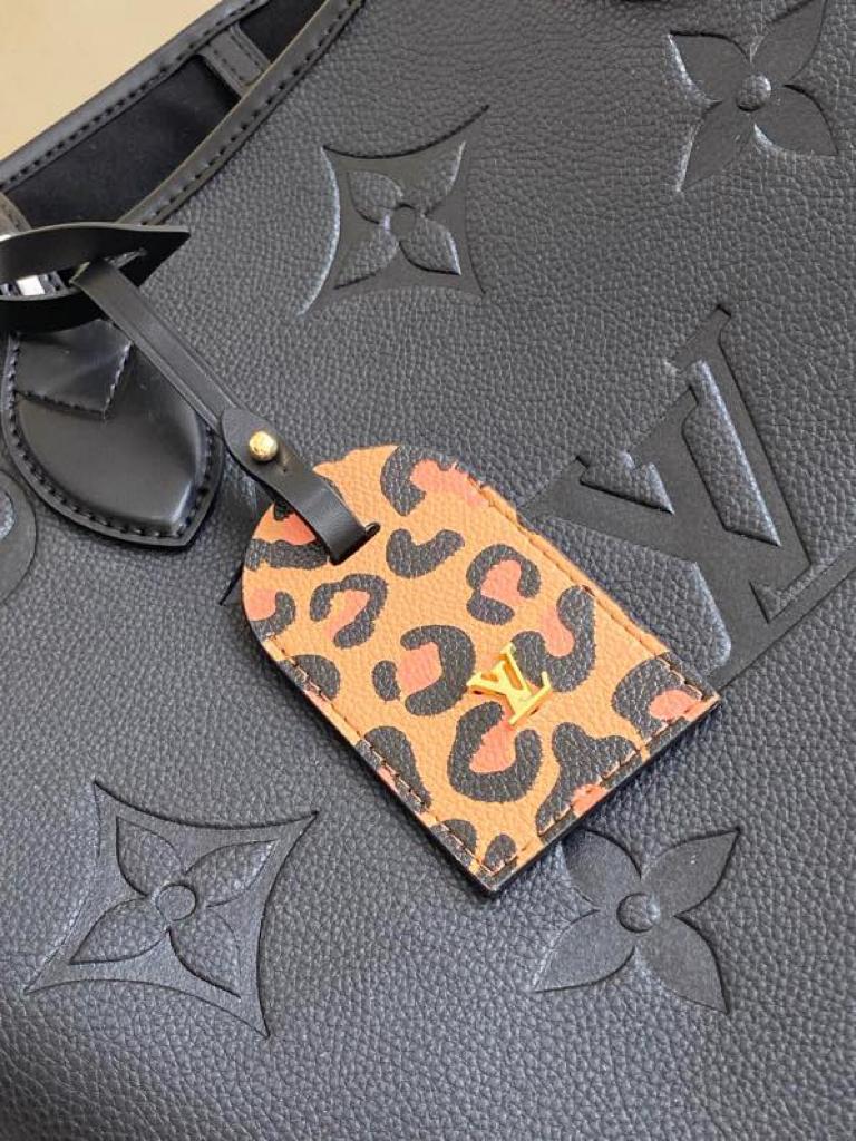 LV Neverfull MM Tote Bag Wild At Heart Monogram Empreinte Black For Wo –  Ozarra Luxury