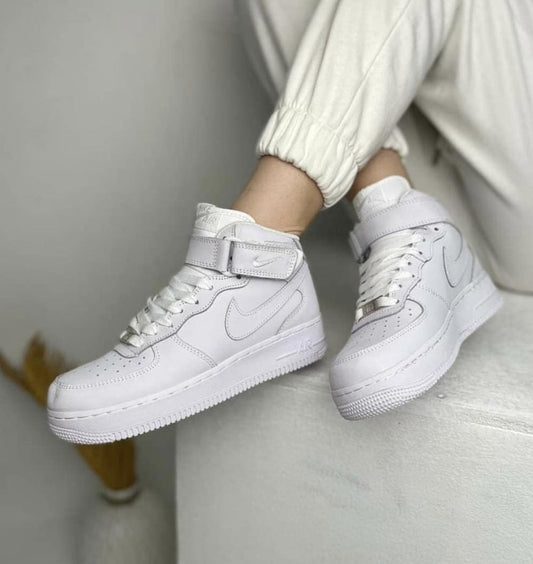 BL - AF1 pure white mid-top