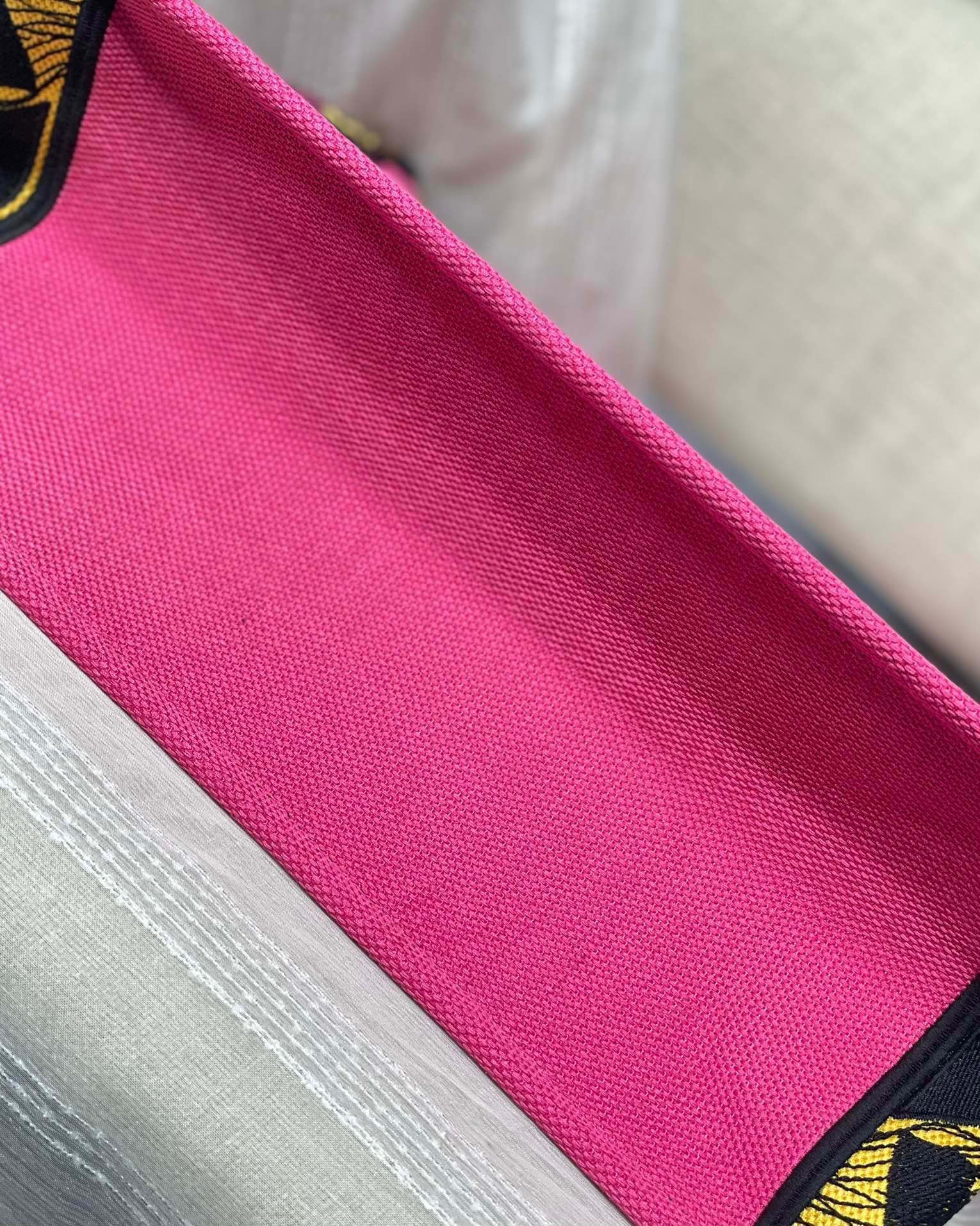 DI Medium Book Tote Pink, For Women, Women’s Handbags 14in/36cm CD