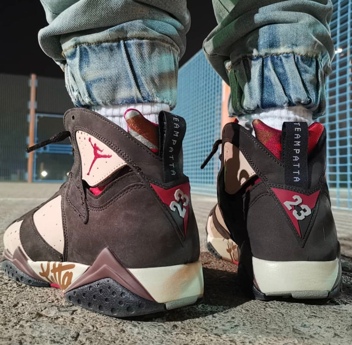 BL - AJ7 PATTA joint black and gray