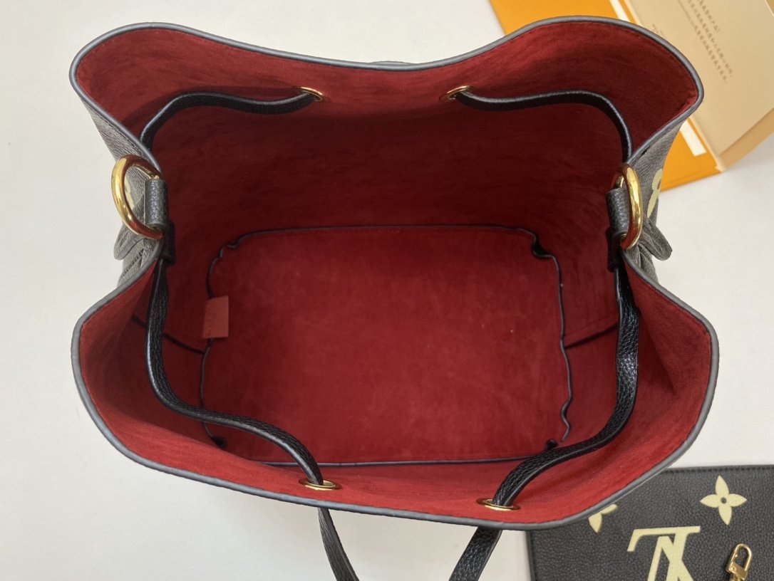 BL - High Quality Bags LUV 103