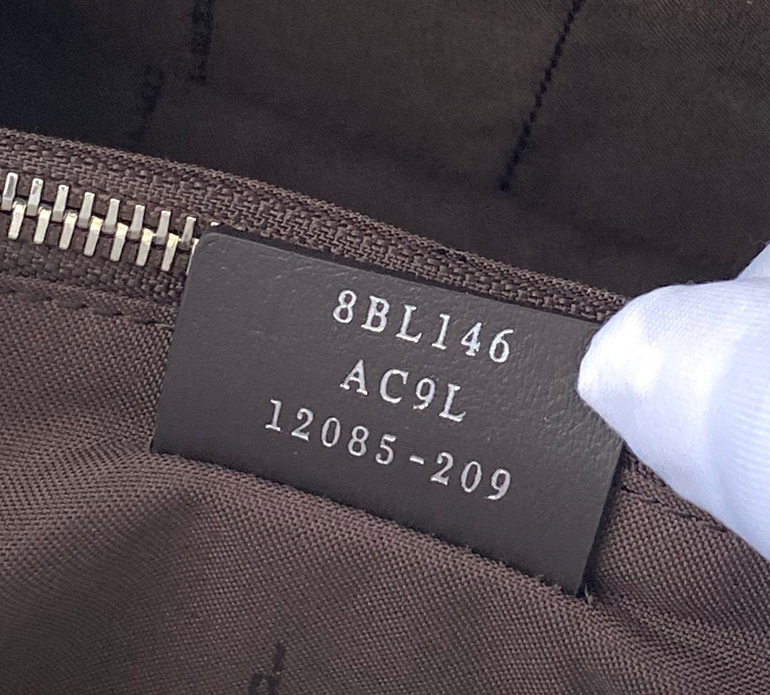 By The Way Medium White For Women, Women’s Handbags, Shoulder And Crossbody Bags 10.6in/27cm FF 8BL146