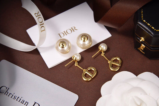 High Quality Earring Dir 017