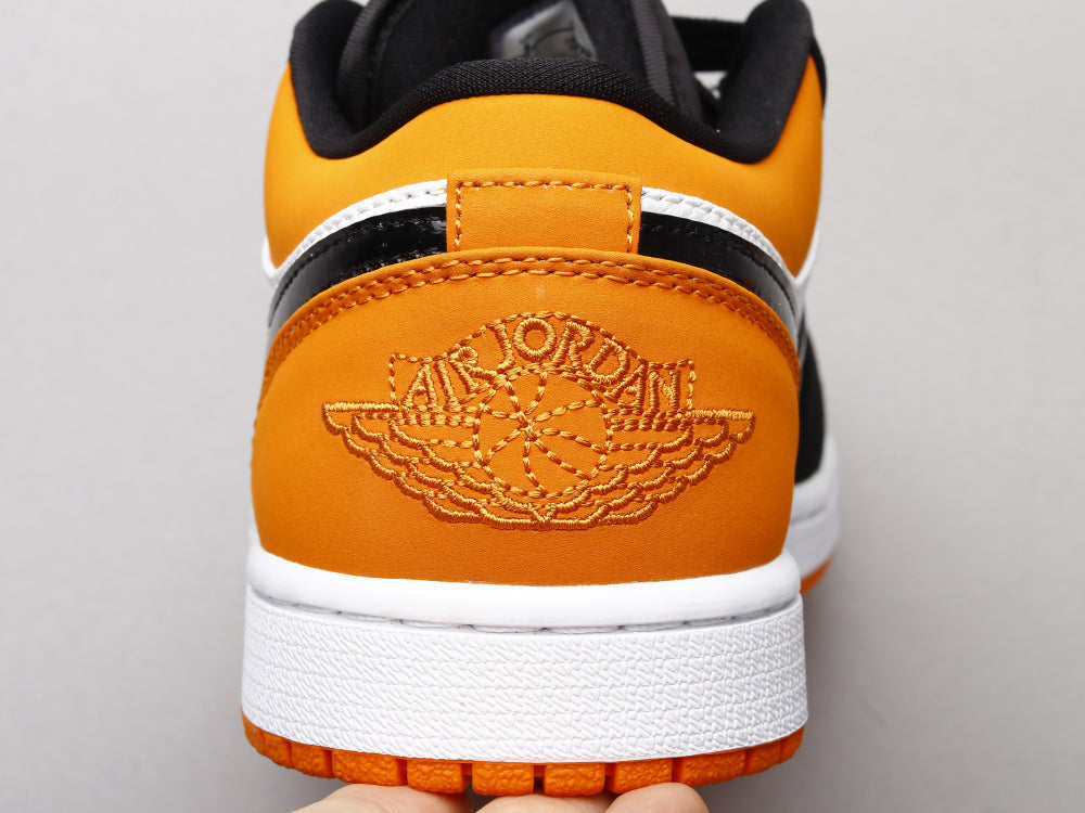 BL - AJ1 smash the backboard