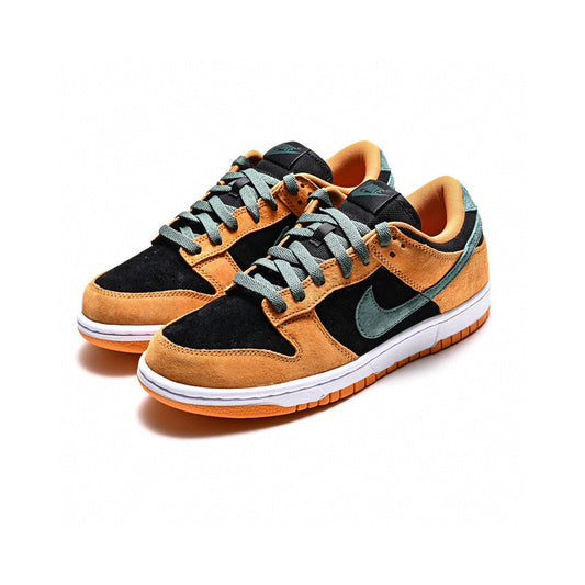 BL - NKE Dunk Ceramic Black Orange