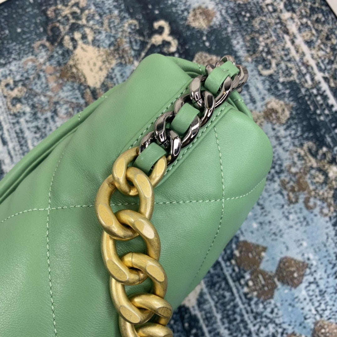 CHL 19 Flap Bag Gold Hardware Green For Women, Women&#8217;s Handbags, Shoulder Bags 10.2in/26cm AS1160